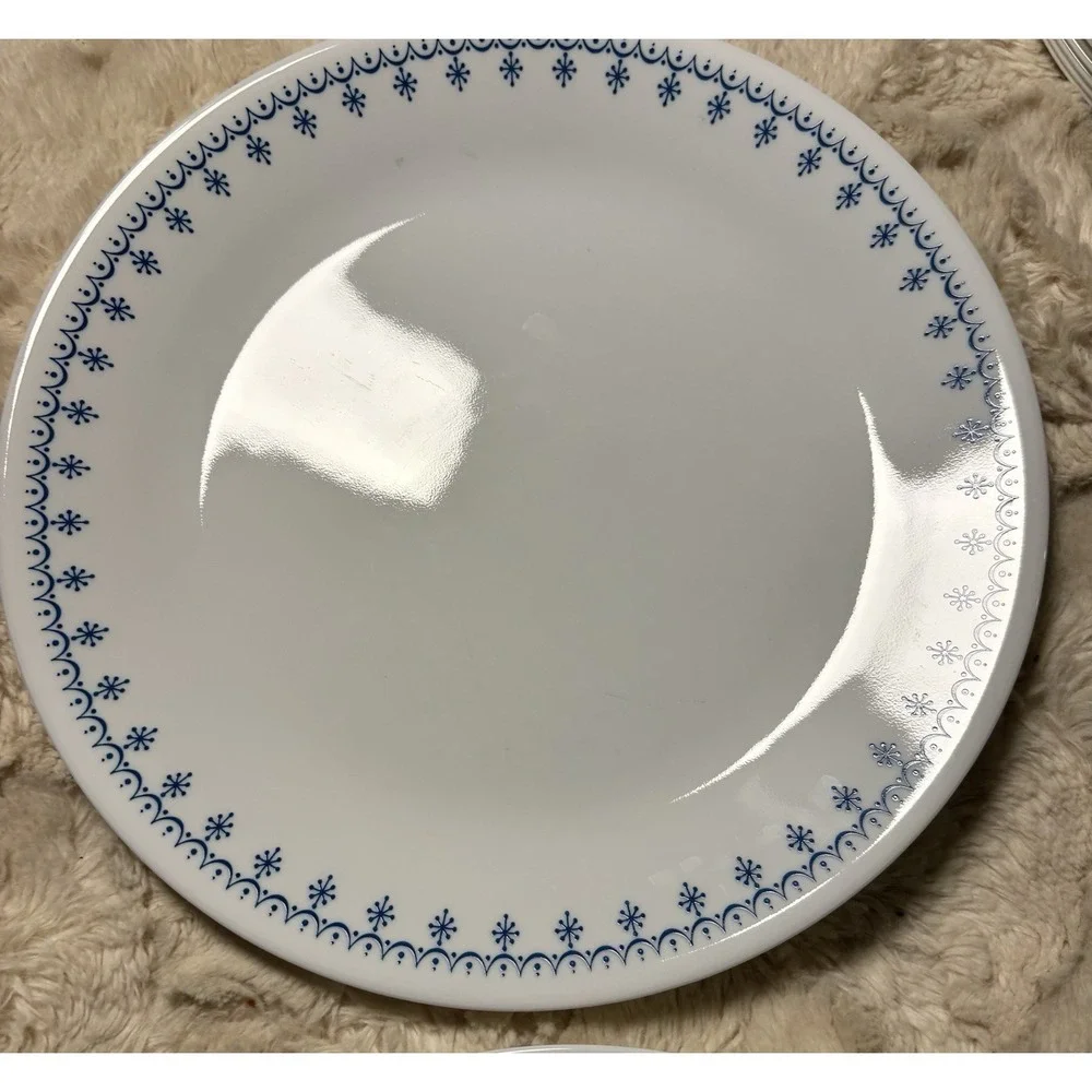 Corelle‎ BLUE SNOWFLAKE GARLAND 10 1/4